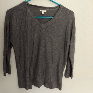 Gray quarter sleeve
